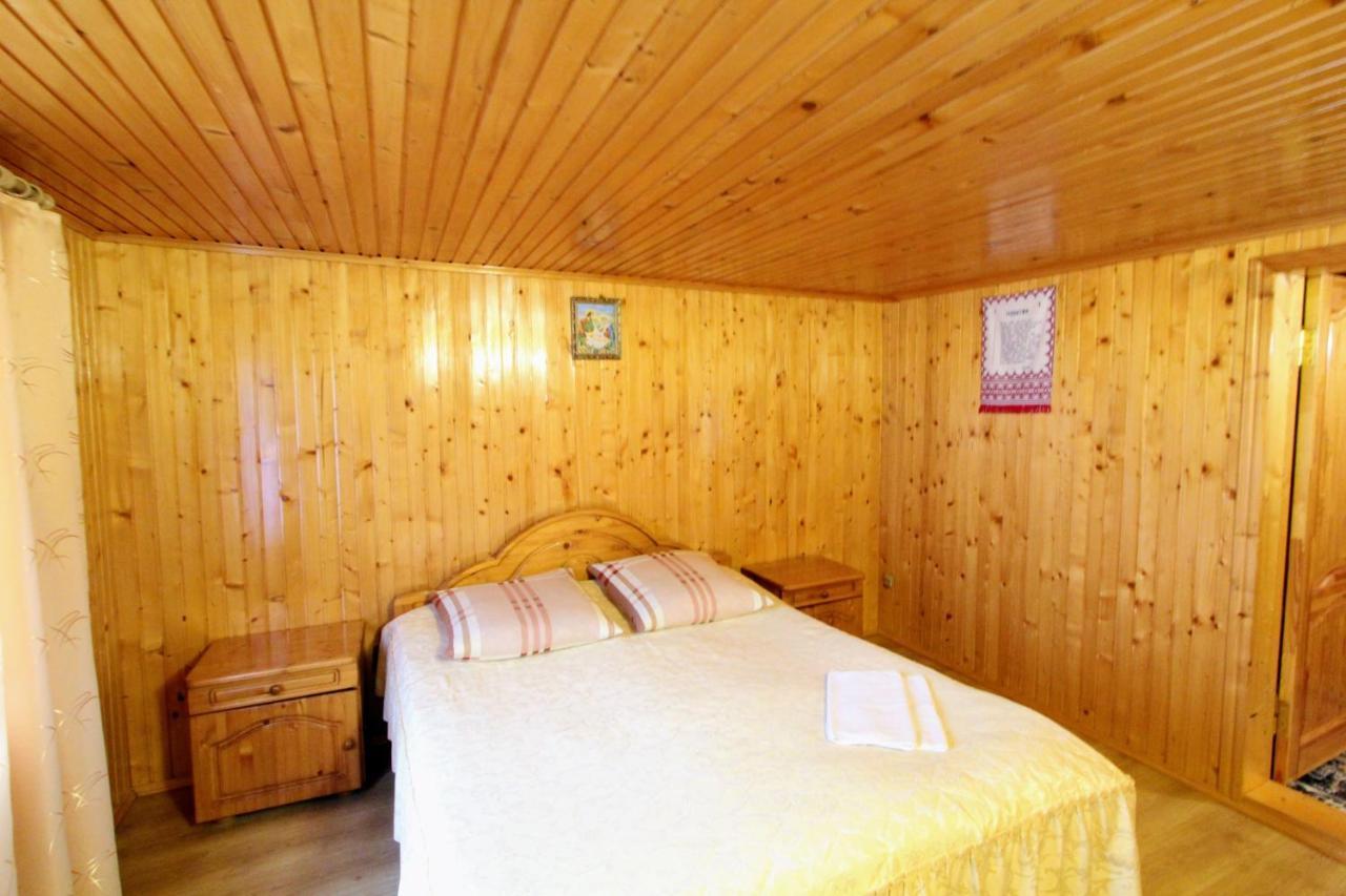 Карпатська Полонина Apartment Yaremche Exterior photo